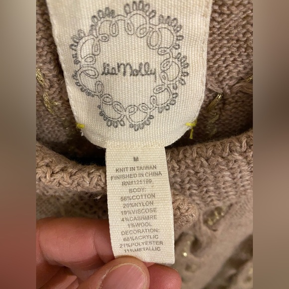 Button up knit cardigan by Lia Molly from anthropologie. Size Medium. - Picture 3 of 6